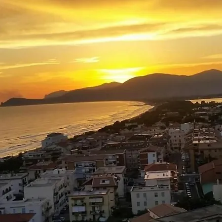 La Terrazza Sul Mare, Centro Storico Di سبرلونغا