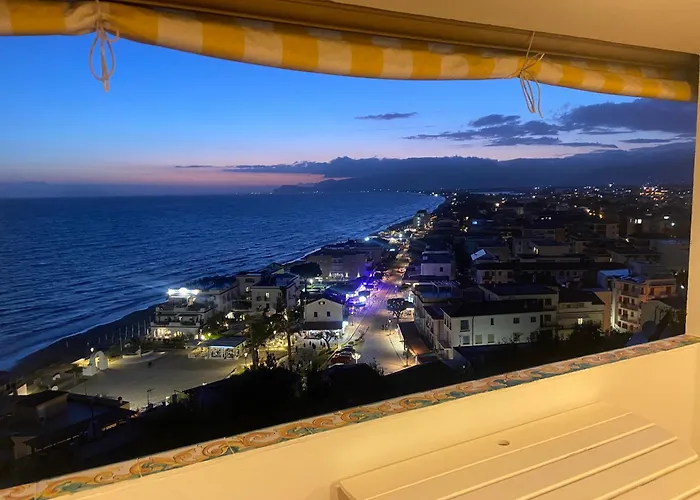 아파트 La Terrazza Sul Mare, Centro Storico Di *