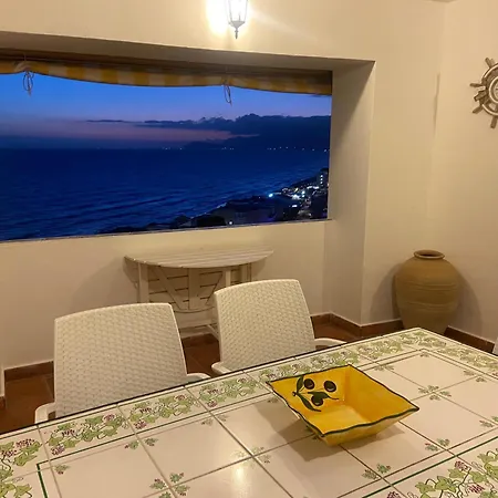 La Terrazza Sul Mare, Centro Storico Di *