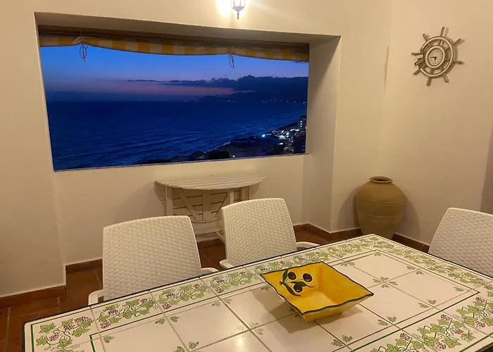 La Terrazza Sul Mare, Centro Storico Di *